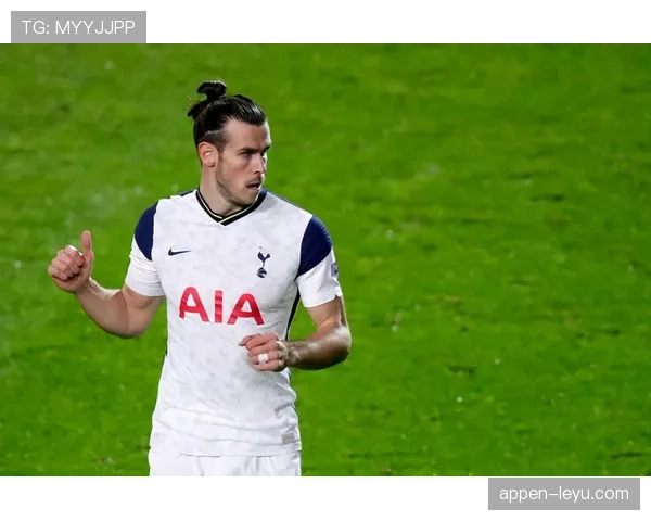 伊普斯维奇队2025英超赛季表现亮眼，强势状态持续领跑积分榜