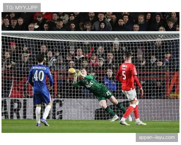 切尔西定位球建功，强势回暖重返胜轨